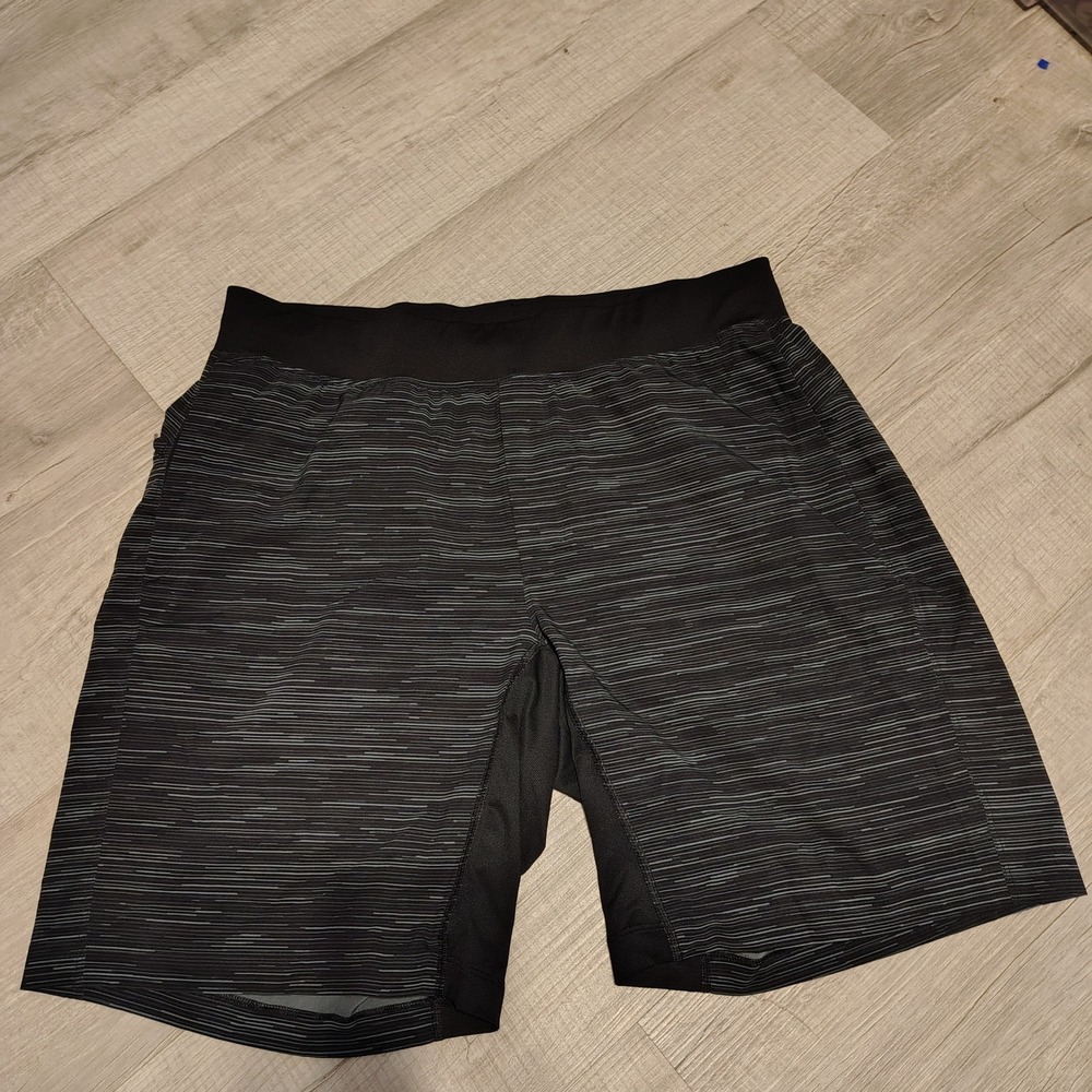 Lululemon Mens XL Pace Breaker Shorts Black Grey Space Dye Athletic Gym Running